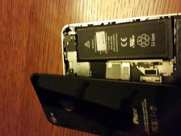 i Phone 4s Screen Replacement, Rear Cover: crwdns2935265:03crwdnd2935265:02crwdnd2935265:02crwdne2935265:0