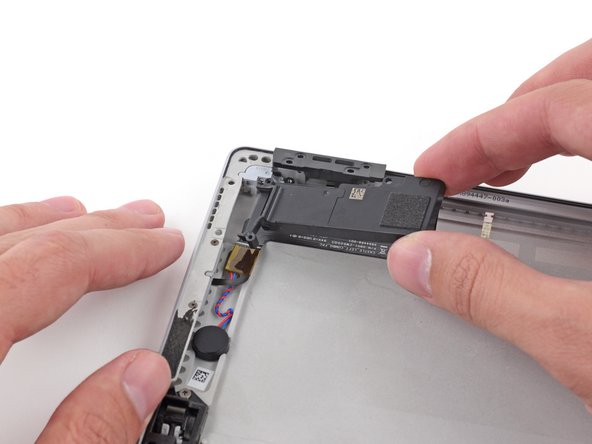 Microsoft Surface Pro 3 Teardown: crwdns2935265:021crwdnd2935265:02crwdnd2935265:03crwdne2935265:0