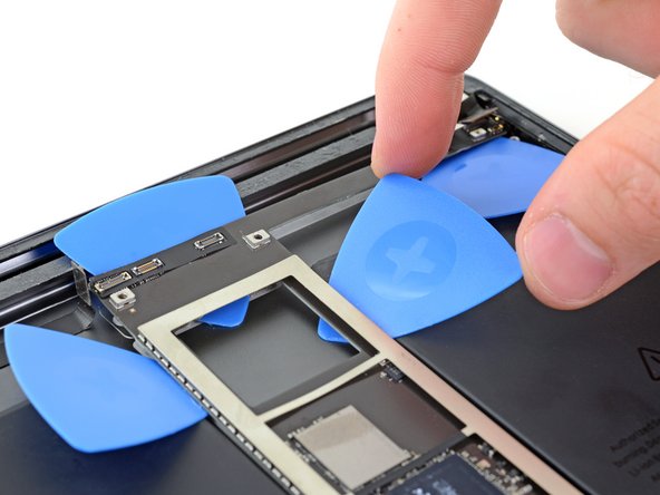 iPad Air 3 Logic Board Replacement: crwdns2935265:047crwdnd2935265:03crwdnd2935265:03crwdne2935265:0