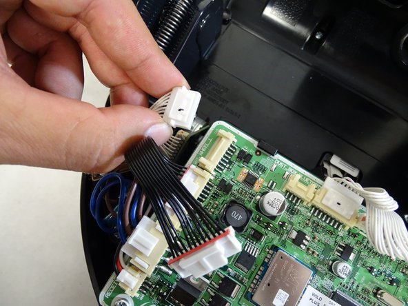 Samsung POWERbot VR9000 Left Driving Wheel Replacement: crwdns2935265:012crwdnd2935265:02crwdnd2935265:02crwdne2935265:0