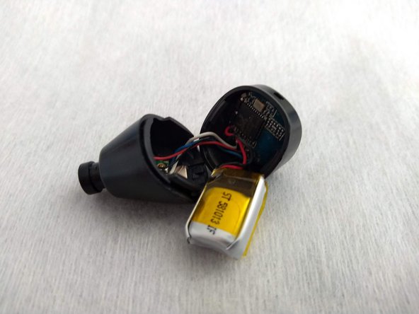 Treblab Xfit Teardown, Opening the earbud: step 3, image 3 of 3