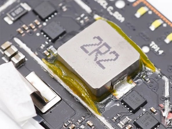 SAMSUNG 10000mAh 25W PD charger Power bank Teardown, Components details 3: 步骤 6 中的图像 2，3