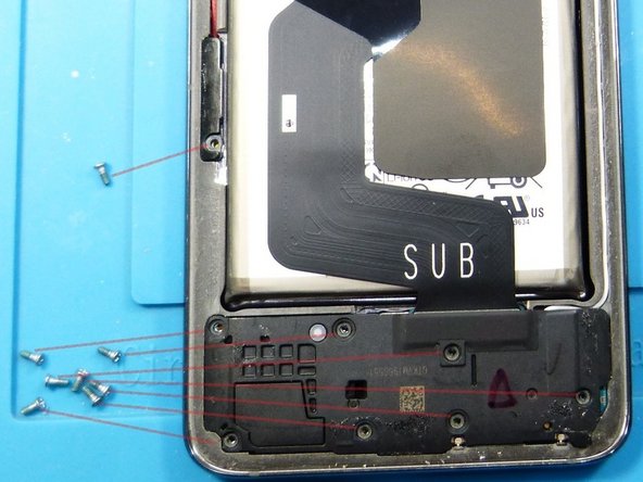 Samsung Galaxy A 80 Displayeinheit Zerlegung Zusammenbau Replacement, Schrauben der Abdeckungen lösen: Schritt 2, Bild 2 von 3