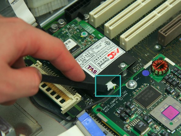 Power Mac G4 M5183 Logic Board Replacement, Logic Board: crwdns2935265:06crwdnd2935265:02crwdnd2935265:02crwdne2935265:0