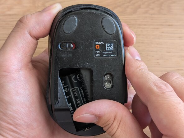 Logitech M325 Scroll Wheel Replacement: crwdns2935265:08crwdnd2935265:03crwdnd2935265:03crwdne2935265:0