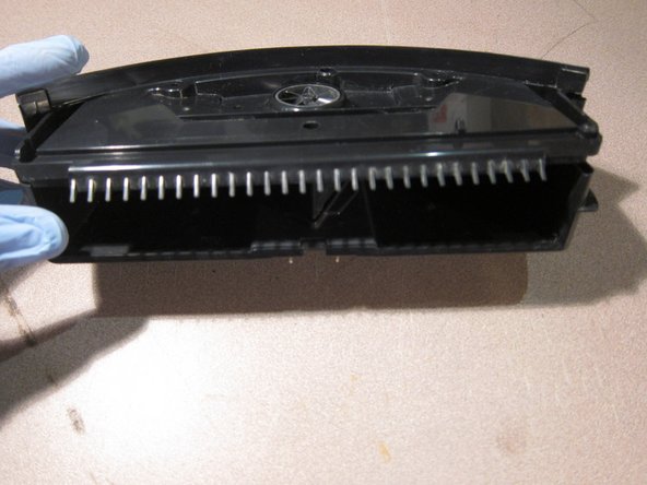 How to disassemble and clean your Roomba 560: шаг 11, изображение 3 из 3