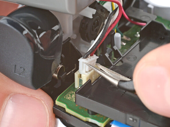 DualSense Controller V5 Battery Replacement: crwdns2935265:016crwdnd2935265:02crwdnd2935265:03crwdne2935265:0