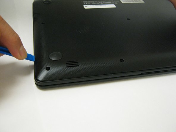 Poin2 Chromebook 11 Touchpad Replacement: passo 2, immagine 1 di 3