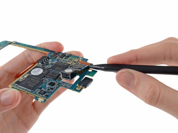 Samsung Epic 4G Touch Rear Facing Camera Replacement: crwdns2935265:022crwdnd2935265:02crwdnd2935265:02crwdne2935265:0