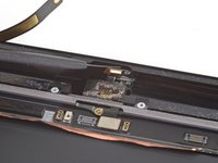 iPad 7 Microphone Assembly Replacement