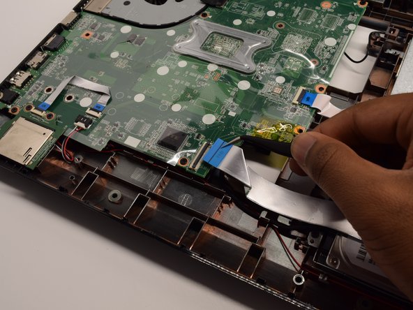 HP Pavilion 15-d017cl Cooling Fan Replacement: crwdns2935265:012crwdnd2935265:02crwdnd2935265:02crwdne2935265:0