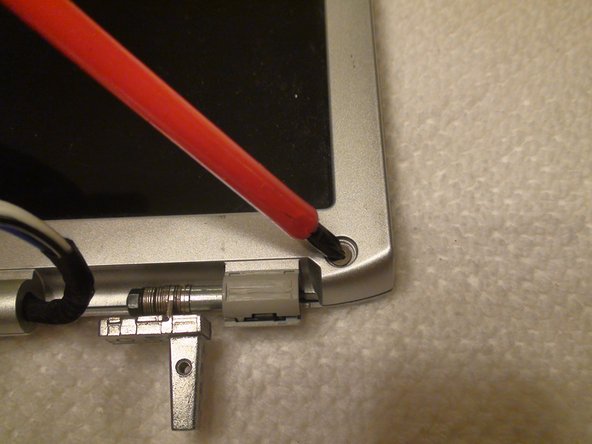 Dell Inspiron 1521 Liquid Crystal Display (LCD) Monitor Replacement, Liquid Crystal Display (LCD) Monitor: crwdns2935265:014crwdnd2935265:02crwdnd2935265:02crwdne2935265:0