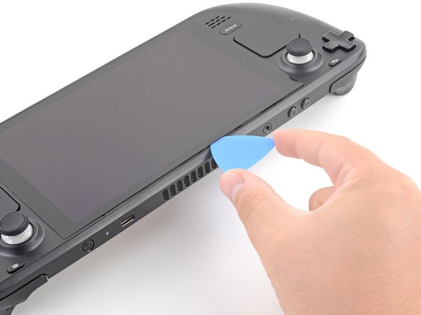 Steam Deck Screen Replacement, Begin to slice the adhesive: crwdns2935265:030crwdnd2935265:02crwdnd2935265:03crwdne2935265:0