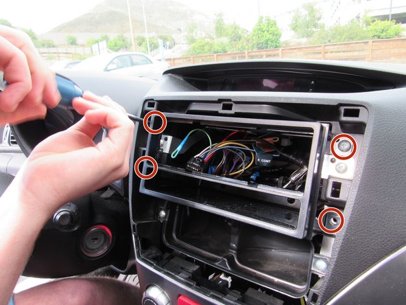 2009 Subaru Impreza WRX Stereo Replacement: crwdns2935265:08crwdnd2935265:02crwdnd2935265:02crwdne2935265:0