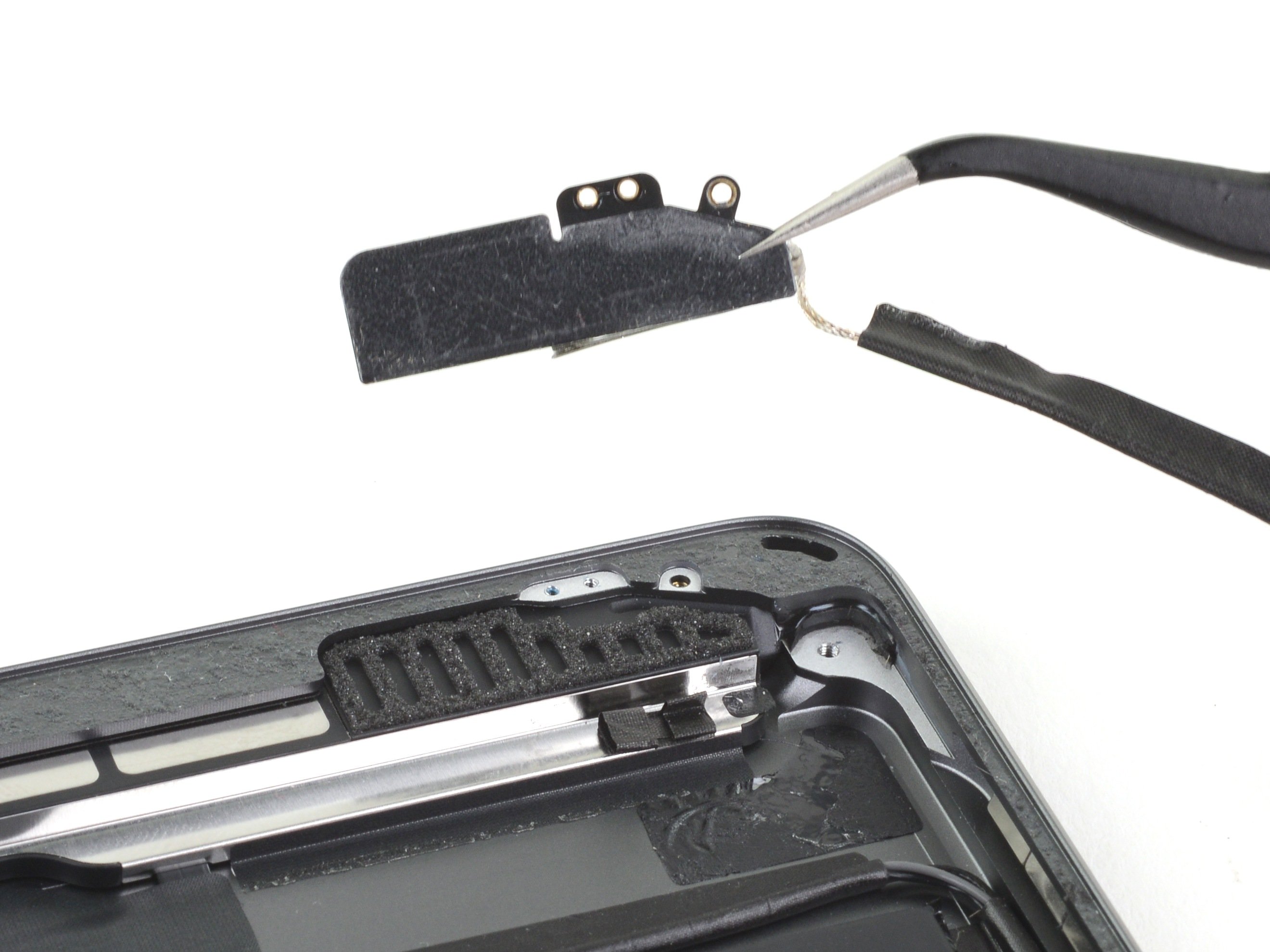 laurel, ms repair nearby iPad 7 Left Bluetooth and  Wi-Fi Antenna Replacement