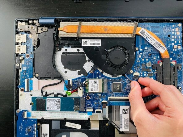 HP Pavilion 15-cs3003ca Cooling Fan Replacement: crwdns2935265:06crwdnd2935265:03crwdnd2935265:03crwdne2935265:0