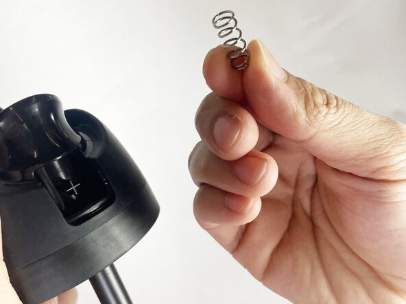 Owala Free Sip Water Bottle Button Replacement: 3 단계, 이미지 3개 중 3개