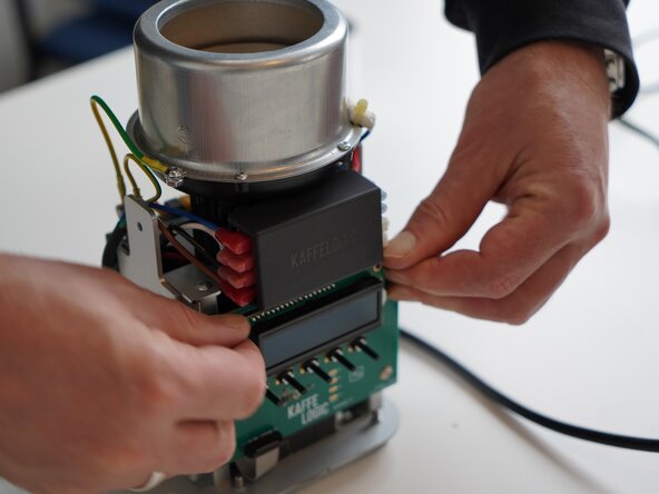 Kaffelogic Nano 7/LINK (D-P Serial) Stack Replacement, Remove the mains wiring cover: crwdns2935265:09crwdnd2935265:01crwdnd2935265:03crwdne2935265:0