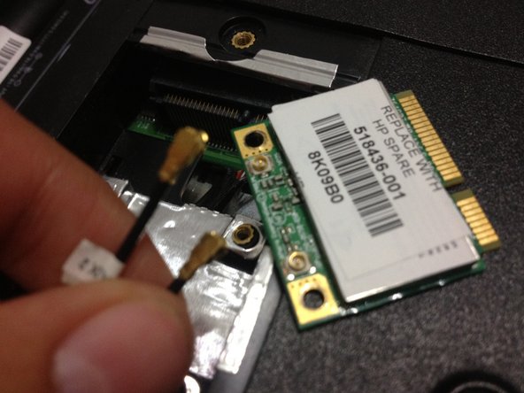HP G60 Wi-Fi Card Replacement, Unplug Wi-Fi card: crwdns2935265:04crwdnd2935265:03crwdnd2935265:03crwdne2935265:0