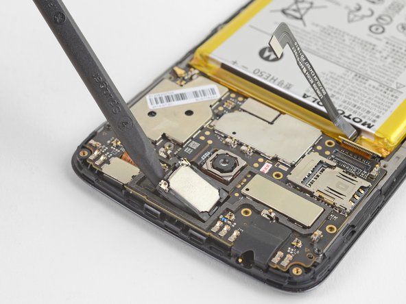 Motorola Moto E4 Plus Earpiece Speaker Replacement, Loosen the earpiece speaker: step 7, image 2 of 2