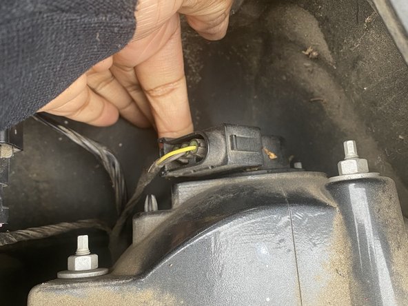 2013 Chevrolet Camaro Tail-Light Replacement: crwdns2935265:04crwdnd2935265:02crwdnd2935265:03crwdne2935265:0