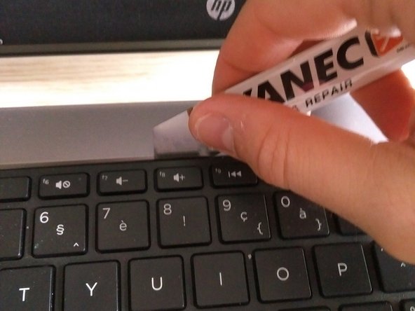 HP 250 G3 WiFi Card Replacement, removing keyboard: crwdns2935265:07crwdnd2935265:02crwdnd2935265:03crwdne2935265:0