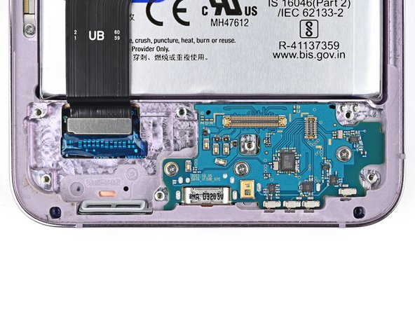 Samsung Galaxy S23 Plus USB-C Port and Daughterboard Replacement, Remove the daughterboard screws: crwdns2935265:025crwdnd2935265:02crwdnd2935265:02crwdne2935265:0