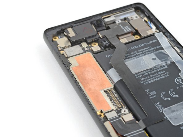 How to Apply Thermal Paste to Phones, Prepare the motherboard: crwdns2935265:04crwdnd2935265:03crwdnd2935265:03crwdne2935265:0