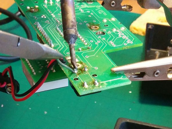 Tech21 NYC MIDI Mouse Tactile Switch Replacement, Replace the switch: crwdns2935265:04crwdnd2935265:02crwdnd2935265:02crwdne2935265:0