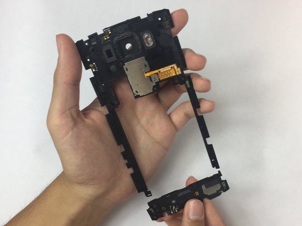 LG V10 Loudspeaker Replacement: crwdns2935265:04crwdnd2935265:02crwdnd2935265:02crwdne2935265:0