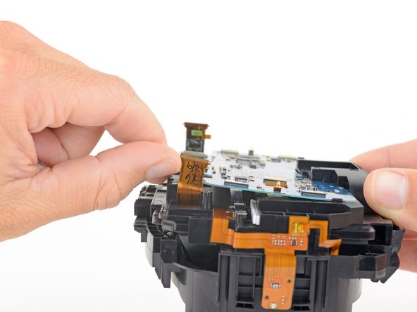 HTC Vive Facerest Midframe Replacement, Remove the motherboard: crwdns2935265:025crwdnd2935265:02crwdnd2935265:03crwdne2935265:0