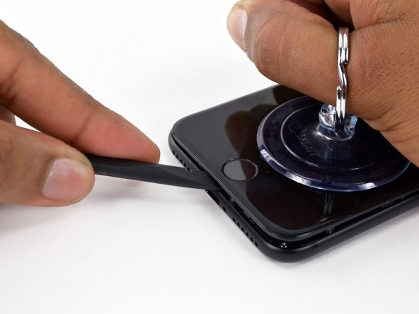 Sostituzione Lente della Fotocamera di iPhone 7: crwdns2935265:013crwdnd2935265:03crwdnd2935265:03crwdne2935265:0