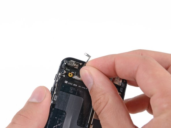 Замена задней части корпуса iPhone 5: crwdns2935265:034crwdnd2935265:01crwdnd2935265:01crwdne2935265:0