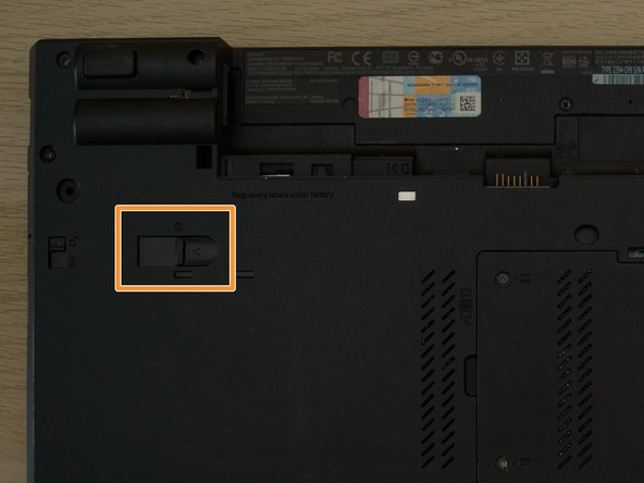 Lenovo ThinkPad T530 Optical Drive Reader Replacement, Removing the Optical Drive: stap 0, afbeelding 2 van 3