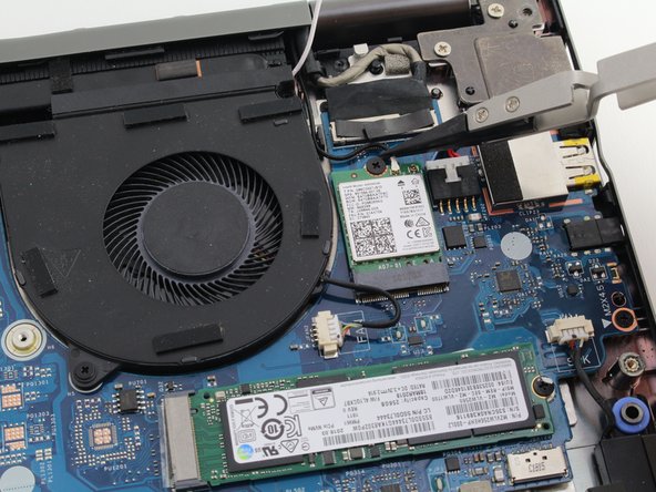 Lenovo YOGA 730-15IKB Wireless Card Replacement: crwdns2935265:05crwdnd2935265:02crwdnd2935265:03crwdne2935265:0