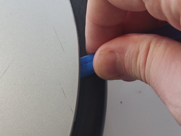 iRobot Roomba 560 Motherboard Replacement, Remove top panel: 11 단계, 이미지 3개 중 3개