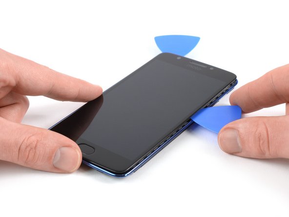 Motorola Moto E4 (XT1762) LCD and Digitizer Replacement: crwdns2935265:026crwdnd2935265:02crwdnd2935265:03crwdne2935265:0