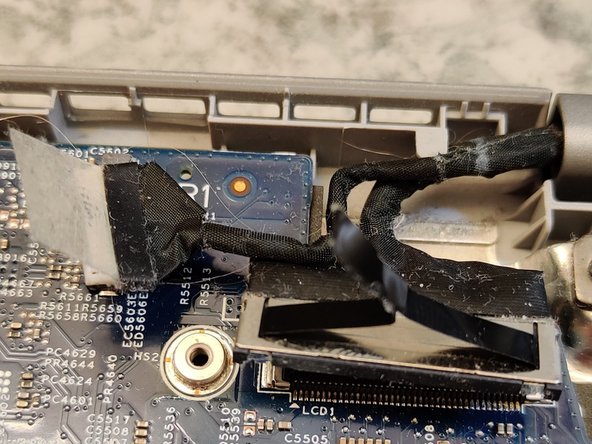 Dell Latitude 3310 Teardown, Motherboard Part 1: crwdns2935265:08crwdnd2935265:02crwdnd2935265:02crwdne2935265:0