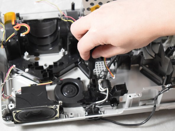 Epson PowerLite 83+ Power Supply Replacement: crwdns2935265:014crwdnd2935265:02crwdnd2935265:03crwdne2935265:0