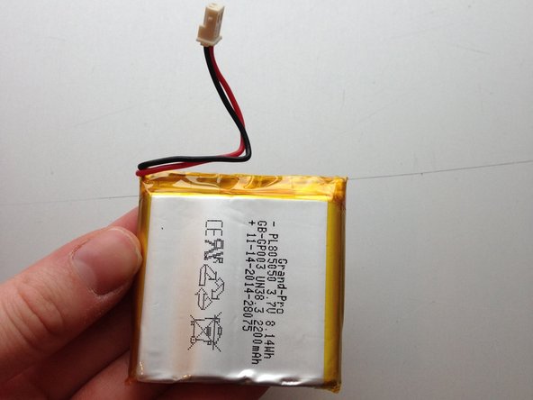 Waka Waka Power Plus Battery Replacement, Remove the battery 2: crwdns2935265:06crwdnd2935265:02crwdnd2935265:02crwdne2935265:0