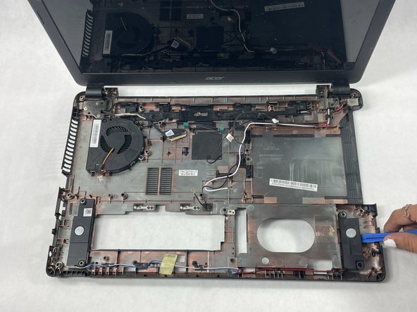 Acer Aspire E1-572-6829 Speakers Replacement: crwdns2935265:013crwdnd2935265:02crwdnd2935265:03crwdne2935265:0