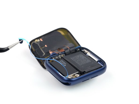 How to Reseal an Apple Watch, Remove the protective film: crwdns2935265:014crwdnd2935265:03crwdnd2935265:03crwdne2935265:0