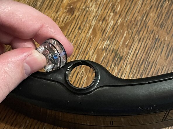 iRobot Roomba 581 Teardown, Optional: IR Bump: crwdns2935265:010crwdnd2935265:03crwdnd2935265:03crwdne2935265:0