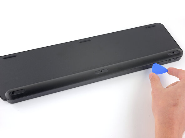 Logitech MX Keys Battery Replacement: crwdns2935265:07crwdnd2935265:01crwdnd2935265:03crwdne2935265:0