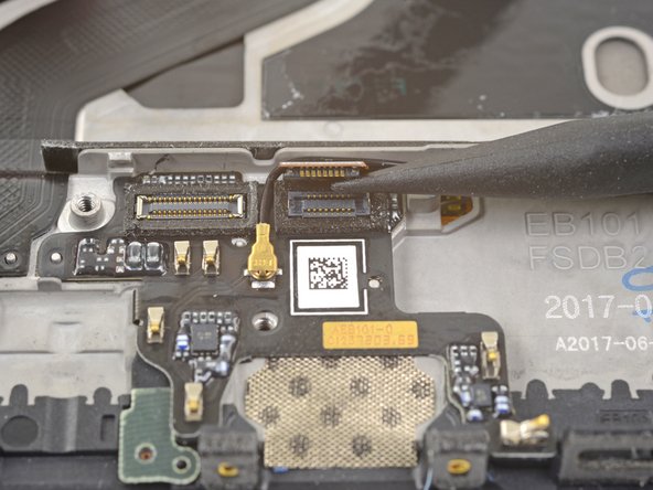 OnePlus 5 Daughterboard Replacement, Daughterboard: crwdns2935265:018crwdnd2935265:02crwdnd2935265:02crwdne2935265:0