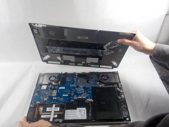 MSI GS60 Ghost Pro 4K Gold Edition Back Panel Replacement: crwdns2935265:03crwdnd2935265:02crwdnd2935265:02crwdne2935265:0