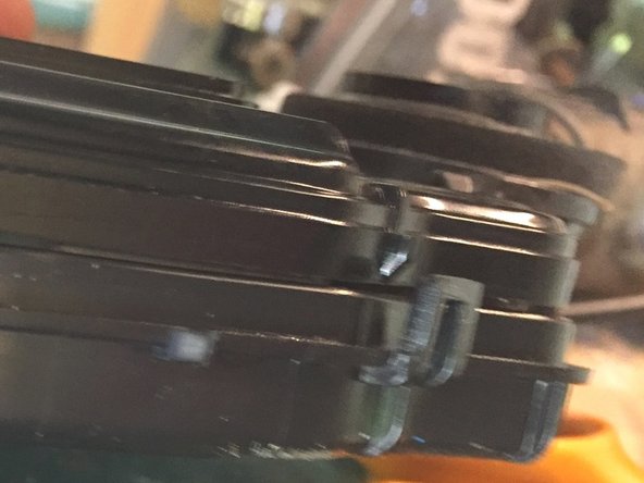 2012 Toyota Highlander Door Lock Actuator Motor Replacement, Open the door lock actuator assembly: crwdns2935265:020crwdnd2935265:02crwdnd2935265:03crwdne2935265:0