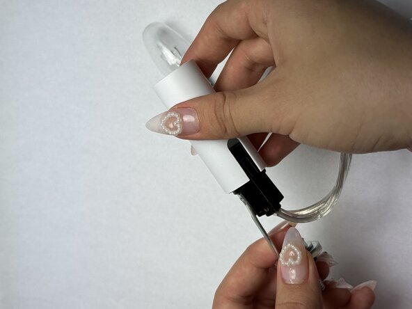 Table Lamp Bulb and Wiring Replacement: crwdns2935265:05crwdnd2935265:02crwdnd2935265:03crwdne2935265:0