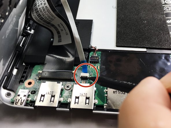 Asus Chromebook Flip C100P Charging Port Replacement: stap 0, afbeelding 2 van 3
