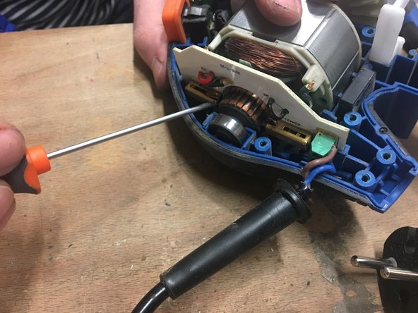 Dexter Wired Multifunction Sander 220W - 220MFS2.5 Engine Replacement: 手順 8、 3の画像 2